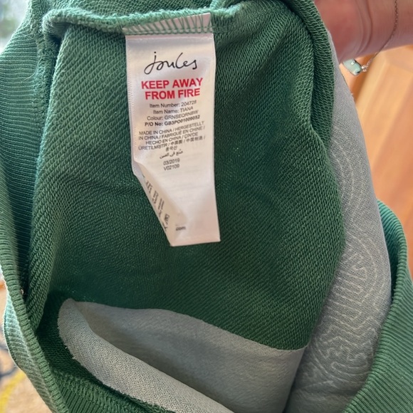 Rainbow sweatshirt! - Picture 7 of 7